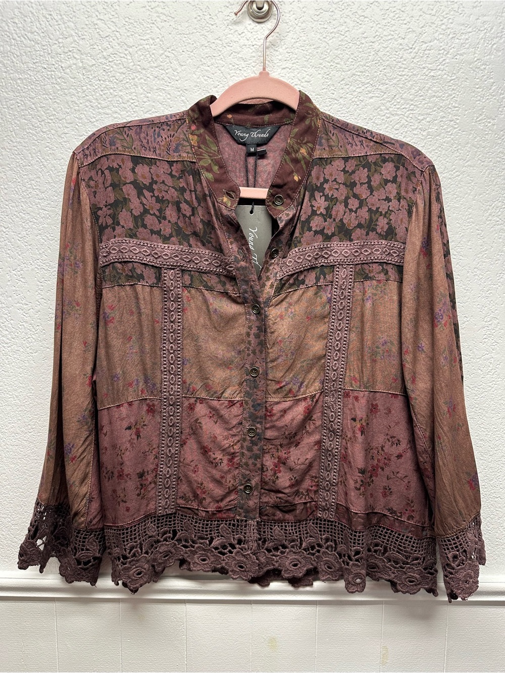 K165 Young Threads Sz M Dusty Mauve Patchwork Lace-Trim Lightweight Blouse NWT